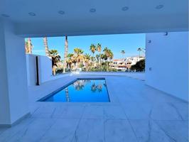 Villa de nueva construcción con vistas al mar – San Eugenio Alto photo 0