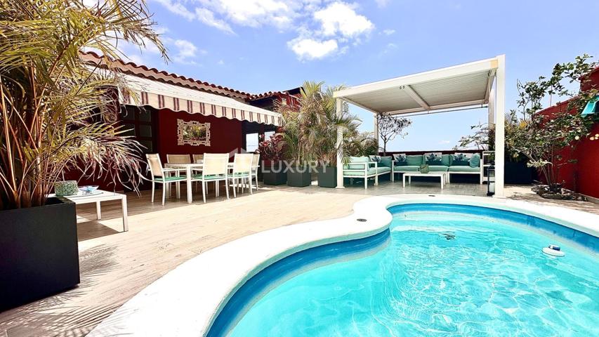 Adosado Dúplex en Esquina con Piscina Propia en el Madroñal, Costa Adeje photo 0