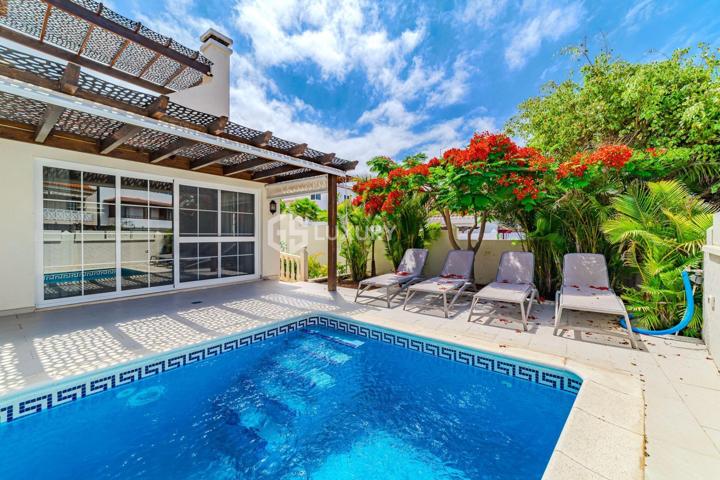 Villa independiente en el corazón de La Caleta, Costa Adeje photo 0