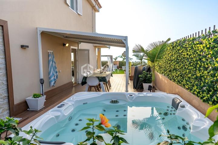 Villa pareada con Piscina en Puerto Santiago photo 0