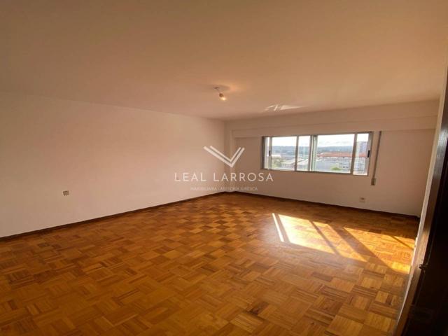 VENTA PISO CENTRO PERILLO CON VISTAS. 111 M2 ÚTILES. SIN ASCENSOR PERO CON SU CORRESPONDIENTE POSIBILIDAD TÉCNICA. photo 0