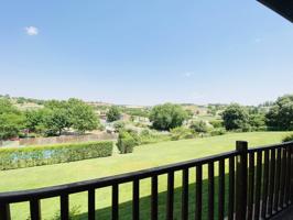 Dúplex totalmente reformado, con piscina, pádel y 1 plaza de parking en el Campo de Golf de Cabanillas del Campo photo 0