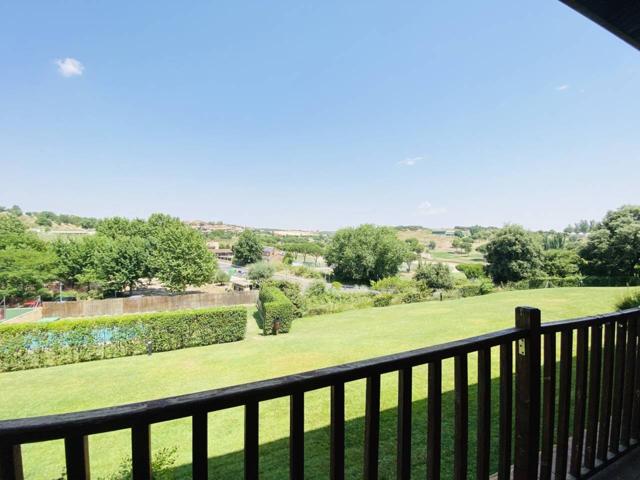 Dúplex totalmente reformado, con piscina, pádel y 1 plaza de parking en el Campo de Golf de Cabanillas del Campo photo 0