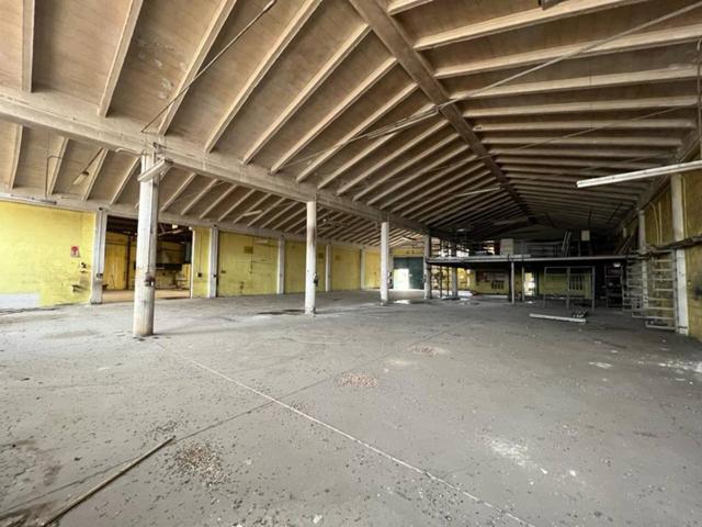 Nave comercial en venta en Cuarte de Huerva photo 0