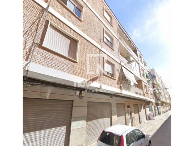 Piso amplio y exterior photo 0
