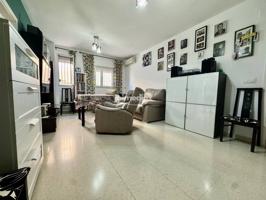 Piso en venta en La Rinconada photo 0