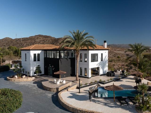 Villa En venta en Pulpí photo 0