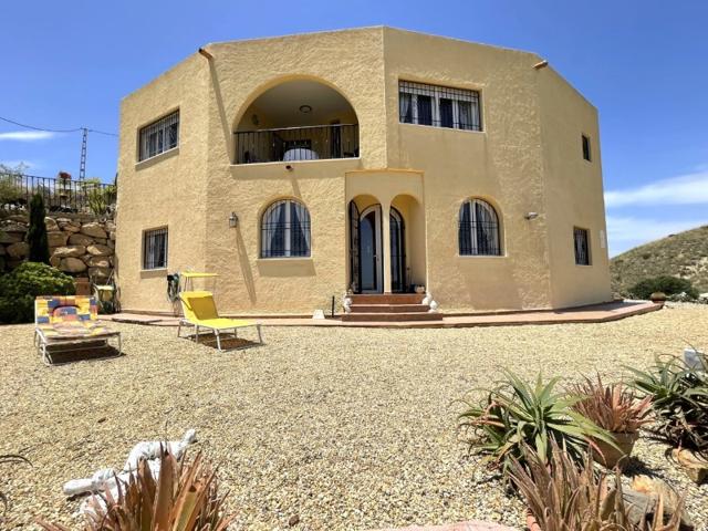 Villa En venta en Los Gallardos photo 0