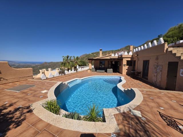 Villa En venta en Turre photo 0