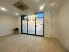 Local en venta en Sant Andreu de La Barca photo 0