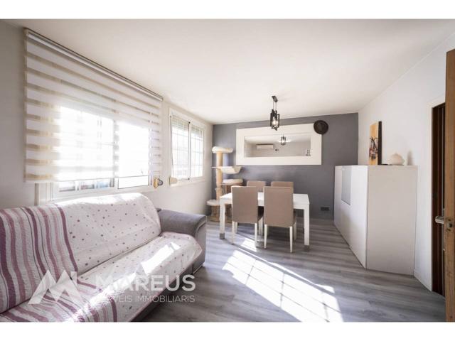 Piso en venta en Martorell photo 0