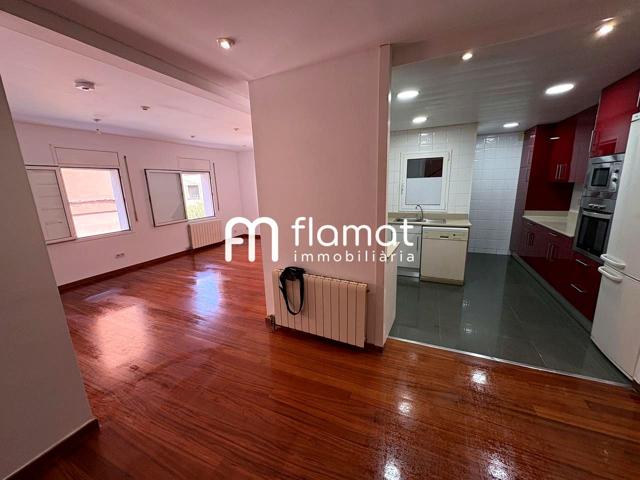 Casa - Chalet en venta en Barcelona de 180 m2 photo 0