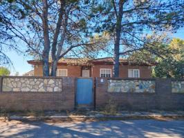 GRAN OPORTUNIDAD - Chalet independiente con parcela de 1.193 m² en Eurovillas – Nuevo Baztán photo 0