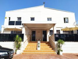 Villa En venta en Godelleta photo 0
