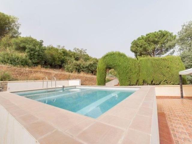 CHALET CON PISCINA HIPOTECABLE EN ' EL JARDINITO ' photo 0