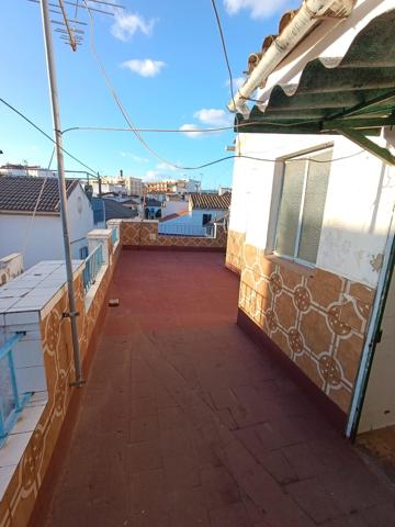 CASA PARA REFORMAR EN SANTA MARINA photo 0