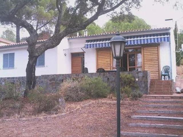 CHALET INDEPENDIENTE EN LLANOS DE ARJONA ( HIPOTECABLE ) photo 0