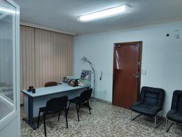 PISO EN VENTA EN EL CENTRO JUNTO A TENDILLAS photo 0