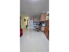 se vende en guargacho piso en residencial con piscina photo 0