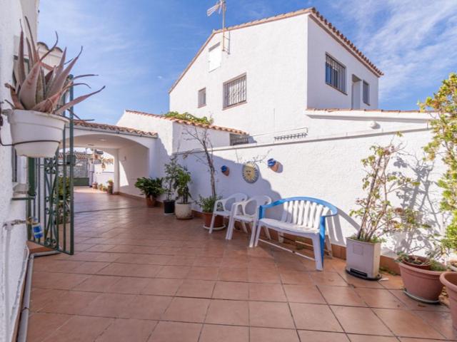 Casa En venta en Empuriabrava photo 0