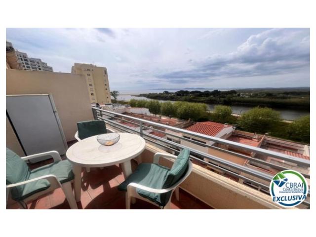Piso En venta en Empuriabrava photo 0