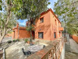 Casa En venta en Albanyà photo 0