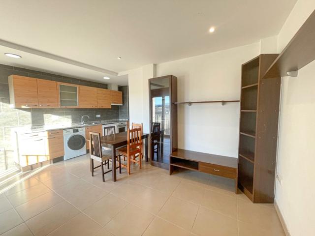 Piso En venta en Sant Climent Sescebes photo 0
