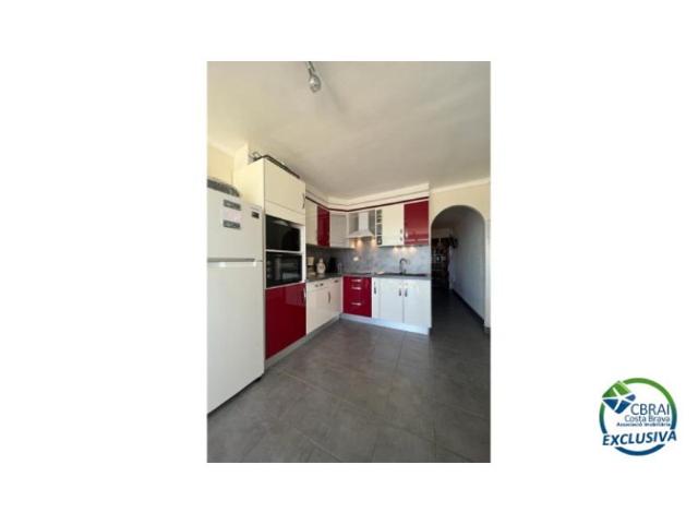 Piso En venta en Empuriabrava photo 0