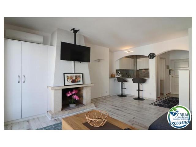 Piso En venta en Empuriabrava photo 0