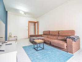 Piso En venta en Figueres photo 0