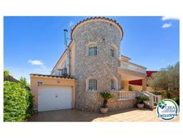 Casa En venta en Empuriabrava photo 0