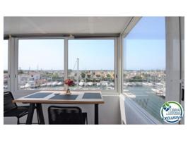 Piso En venta en Empuriabrava photo 0