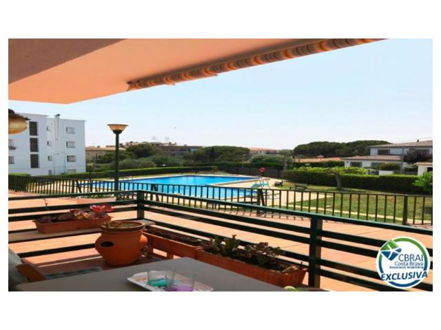 Piso En venta en Roses photo 0