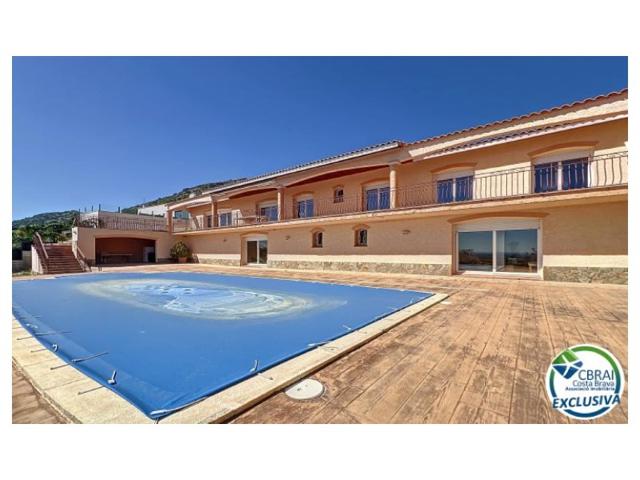 Casa En venta en Pau photo 0