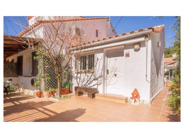 Casa En venta en Roses photo 0