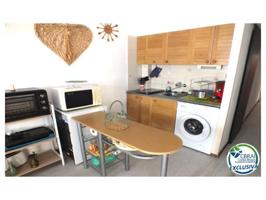 Piso En venta en Roses photo 0