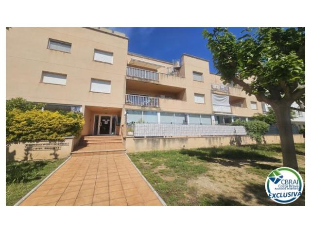 Piso En venta en Empuriabrava photo 0