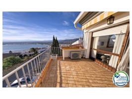 Piso En venta en Roses photo 0