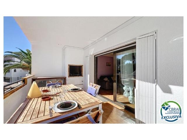 Piso En venta en Roses photo 0