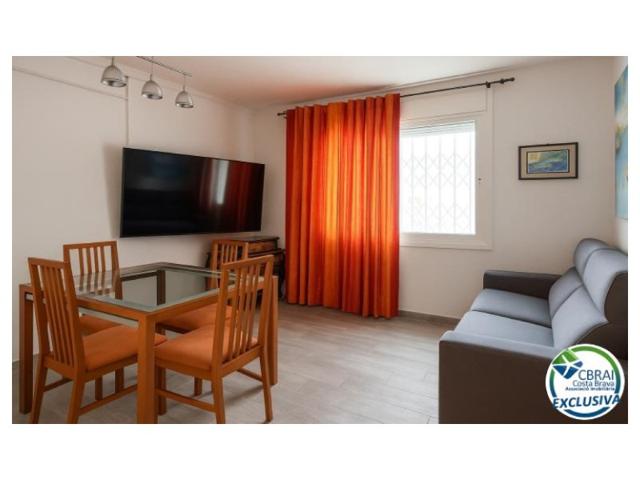 Piso En venta en Empuriabrava photo 0