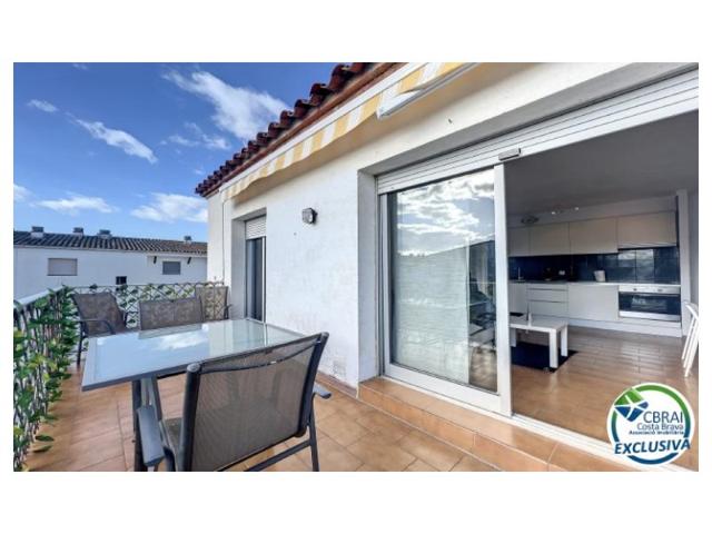 Piso En venta en Empuriabrava photo 0