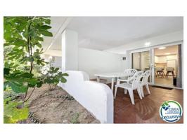 Piso En venta en Roses photo 0