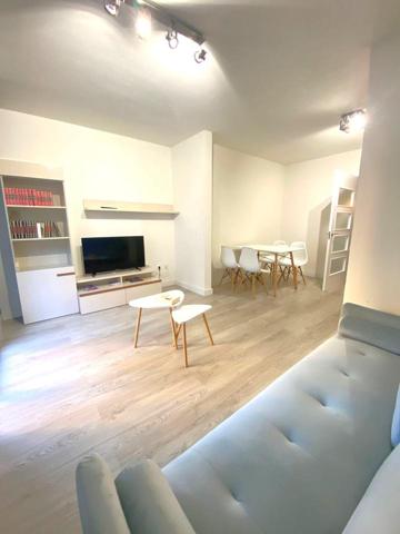 ¡🏡 Oportunidad única de ALQUILER en Moctezuma, Cáceres! photo 0