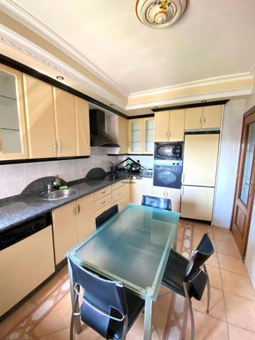 ¡Se vende amplio piso en Aldea Moret – Calle Río Ródano! photo 0