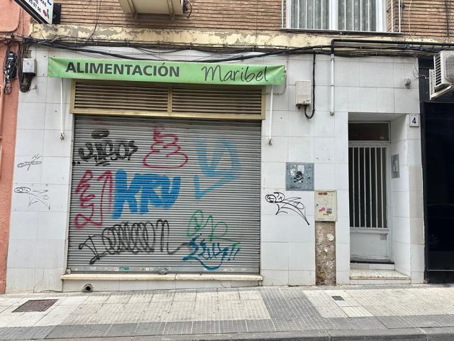 Local En venta en Zaragoza photo 0