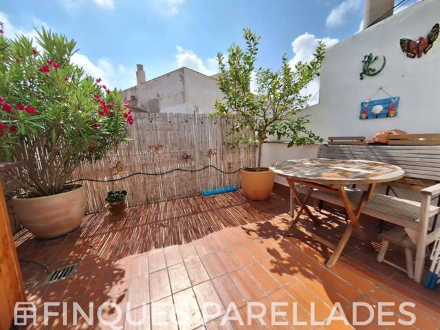 Ático en 4ª planta, sin ascensor, totalmente reformado y listo para entrar a vivir en Sitges photo 0