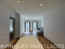 Vivienda moderna y luminosa en el centro de Sitges con piscina, parking y trastero. photo 0