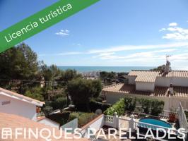 Exclusiva casa en Vallpineda, Sitges, con piscina privada, vistas al mar y gran garaje. photo 0