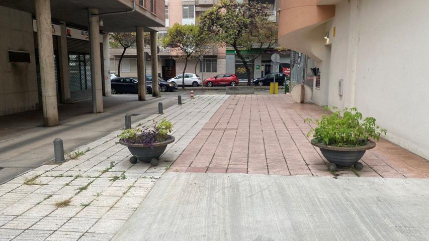 Parking En venta en Eixample, Girona photo 0