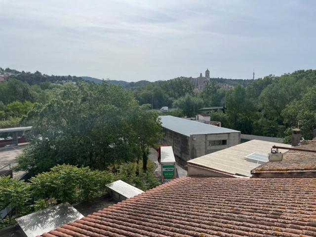 Terreno Urbanizable En venta en Fontajau, Girona photo 0